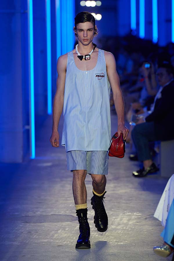 майка Prada 2020